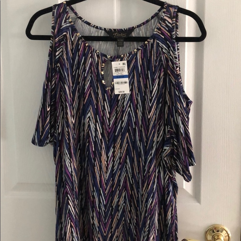 Cold shoulder top